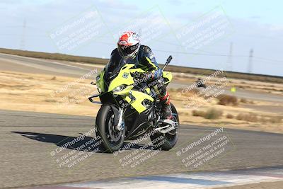 media/Nov-03-2024-TrackDaz (Sun) [[44580f4982]]/B Group/1220pm (Wheelie Bump)/